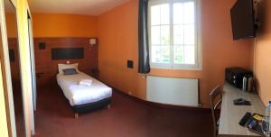 Small Single Room room in Hôtel Particulier LE MAS DES MARAIS