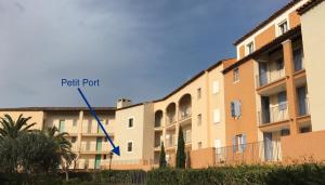 Petit Port