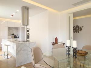 Eduardo vii park great bright apt with ac elevator