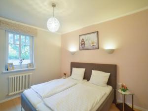 Dünenpark Binz - Komfortplus Ferienwohnung mit 1 Schlafzimmer und Terrasse im Erdgeschoss 025