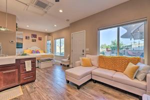 Modern Sun City Studio Near Deer Valley Golf