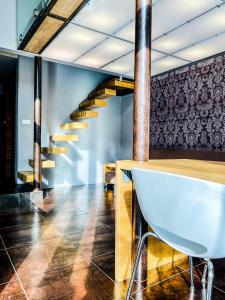 Zwierzyniecka Lofts with Patio and Air Conditioning, Cracow city heart Old Town