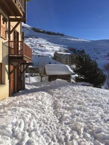 The chalet de la Meije - Facing the Plateau d Emparis