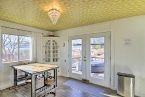 Yellowstone Country Family Home with View and Hot Tub