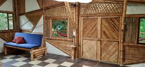 Colibamboo Ecolodge Biocasa artesanal rodeada de naturaleza con jaccuzi y mucho más