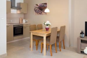 Apartments Sany with pool - Crikvenica 