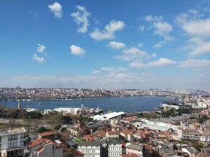 Grand Halic Goldenhorn