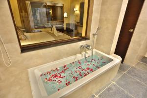 Jungle Villa Resort - Near Chitwan National Park