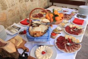 Kameni Dvori - Family Holiday Villa near Dubrovnik