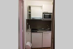 Appartements Studio lumineux avec balcon 2/4 pers. plein centre : photos des chambres
