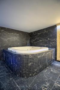 Willa Litworowy Staw