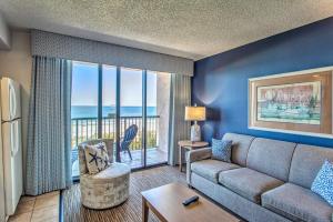 Apartment room in Beach Condo on Golden Mile with Ocean Views!