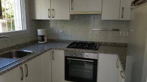 Rosalalinda - cosy semi-detached home with sea views and large terrace