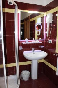 Classic Twin Room room in Artemisia Palace Hotel