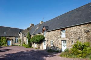 La Metairie du Vauhariot - Cottages de Caractère Vue Mer - Terrasse & Piscine Intérieure Chauffée