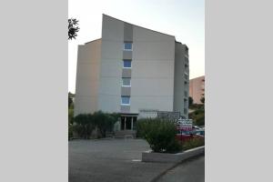 Appartements studio meuble classe 2 etoiles - 30m² : photos des chambres