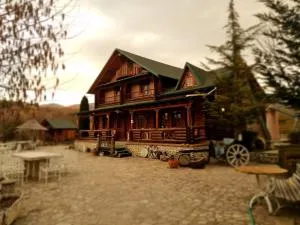 Sofra Kolonjare Agroturizem - Trílofon