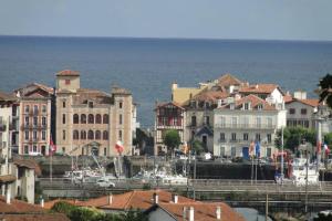 Appartements Ciboure:T2, proximite golf et plages, vue sur mer : photos des chambres