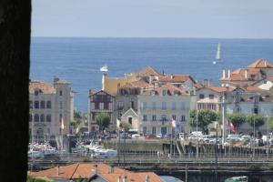 Appartements Ciboure:T2, proximite golf et plages, vue sur mer : photos des chambres