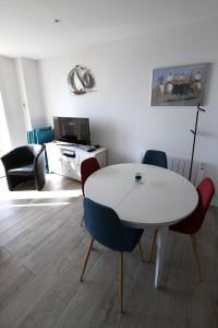 Appartements La Croix du Sud superbe appartement en duplex 2 chambres vue mer : photos des chambres