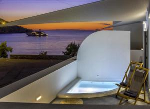 ORO Family Suite Syros Greece