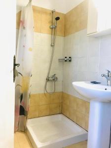 Banos Apartments and Swimming Pool STUDIO