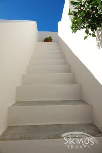 Traditional Apartment In Kastro Sikinos Greece