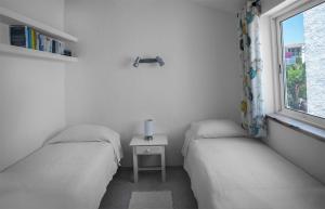 Stylish two bedroom apartment with garden vieuw