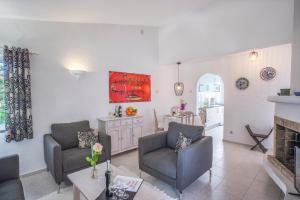 Stylish two bedroom apartment with garden vieuw