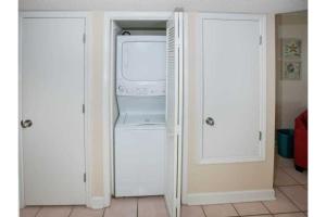 One-Bedroom Apartment room in Clearwater 8B by Meyer Vacation Rentals