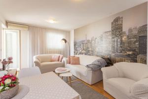 Two Bedroom Apartment  room in Apartment Merry Center & Beach