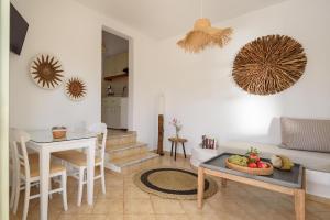 Mirabeli Apartments & Suites Milos Greece