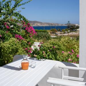 Mirabeli Apartments & Suites Milos Greece