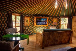 Glamping montain experience