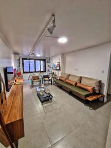 Apartamento Artístico - Garagem - Ar Condicionado - Excelente Localização