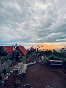 Alengkong Double View