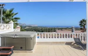 Awesome Home In Tosal With Jacuzzi - 拉尔法斯德尔皮