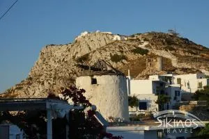 Anna's House - Alopronia