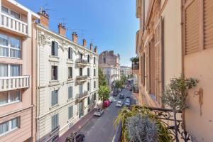 Appartements SERRENDY Large 1-bedroom flat 7min to Palais : photos des chambres