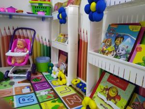 Ensolarado ao lado do shopping com garagem e Wifi