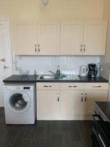 One-Bedroom Apartment room in WIGHTHOLIDAY