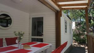 Luxe chalet voor 5 personen op Camping Leï Suves - JoyCasa