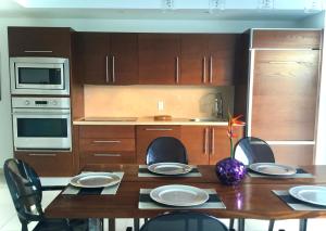 Departamentos Oceanfront Icon Vallarta