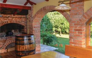 Three-Bedroom Holiday Home In Gradac 