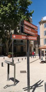 Hotels Hotel De L'Amphitheatre : photos des chambres