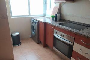 Amplio y céntrico apartamento junto al mar