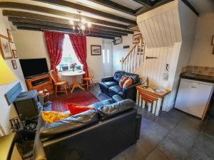 Bwthyn Ger Afon Riverplace Cottage