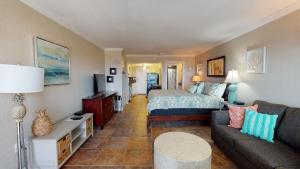One-Bedroom Apartment room in 142 Sea Breeze Condo
