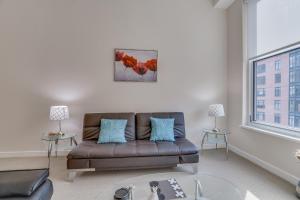 Heaven on Washington Fully Furnished Apartments