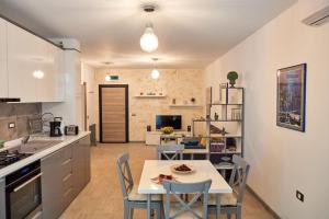 Submarine Apartment Spa n Pool Beach resort